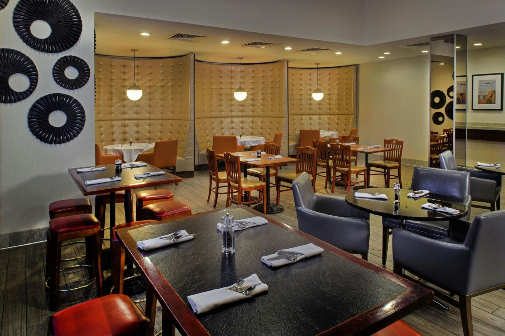 Marriott St. Louis Airport Hotel Edmundson Exterior foto